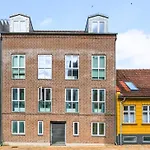 Charmerende Taglejlighed